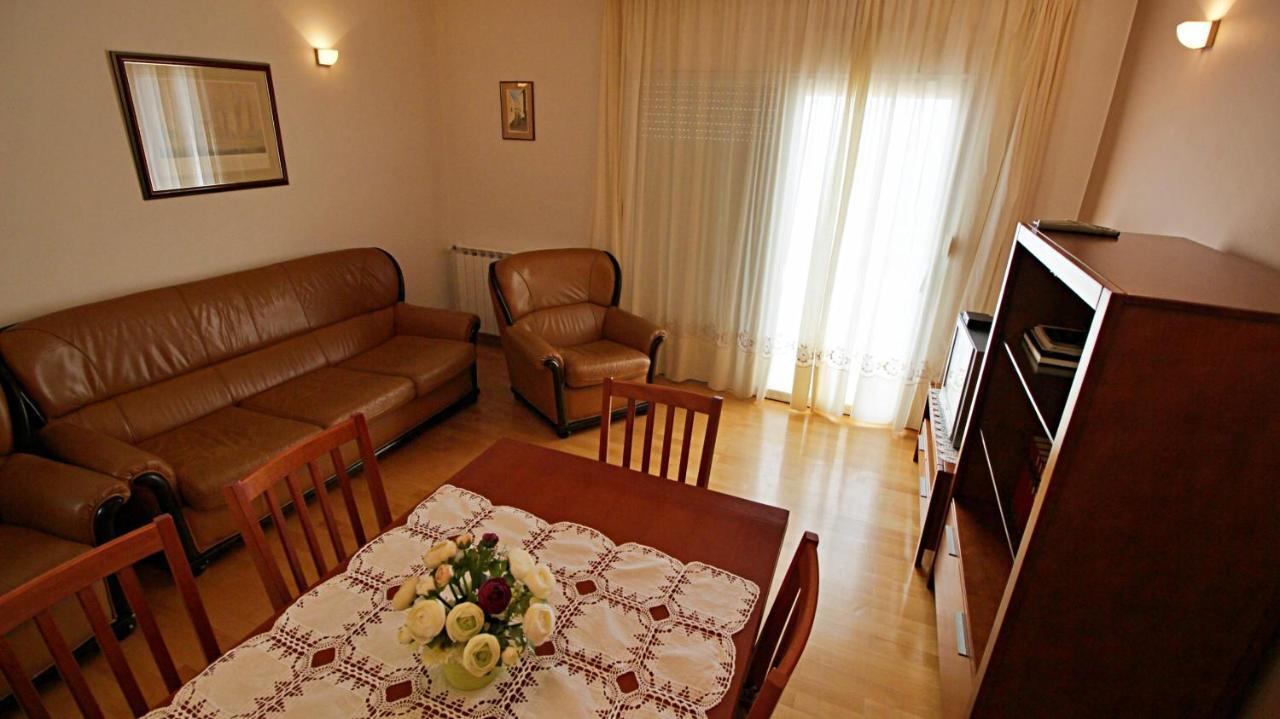 Apartment Ora Omiš Exteriör bild