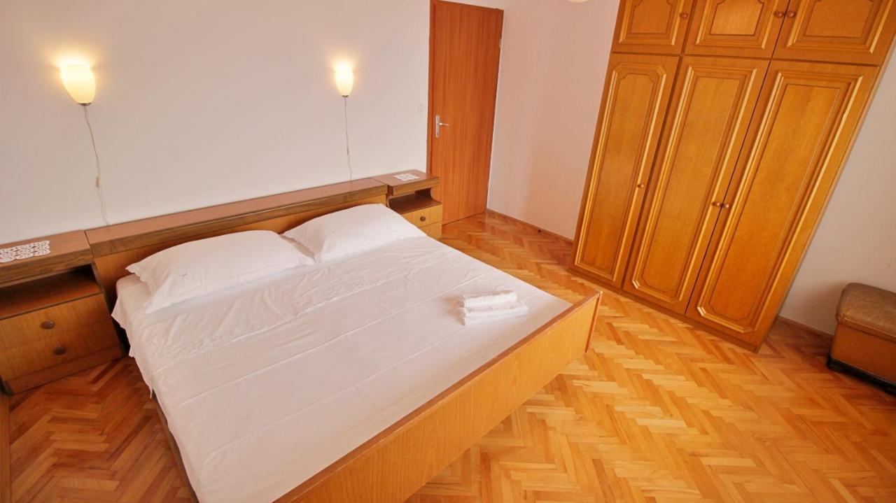 Apartment Ora Omiš Exteriör bild