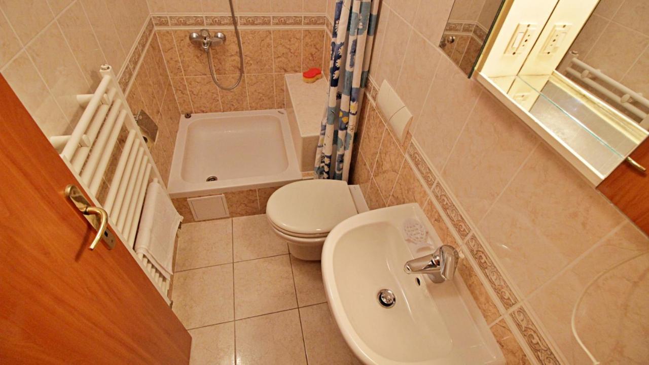 Apartment Ora Omiš Exteriör bild