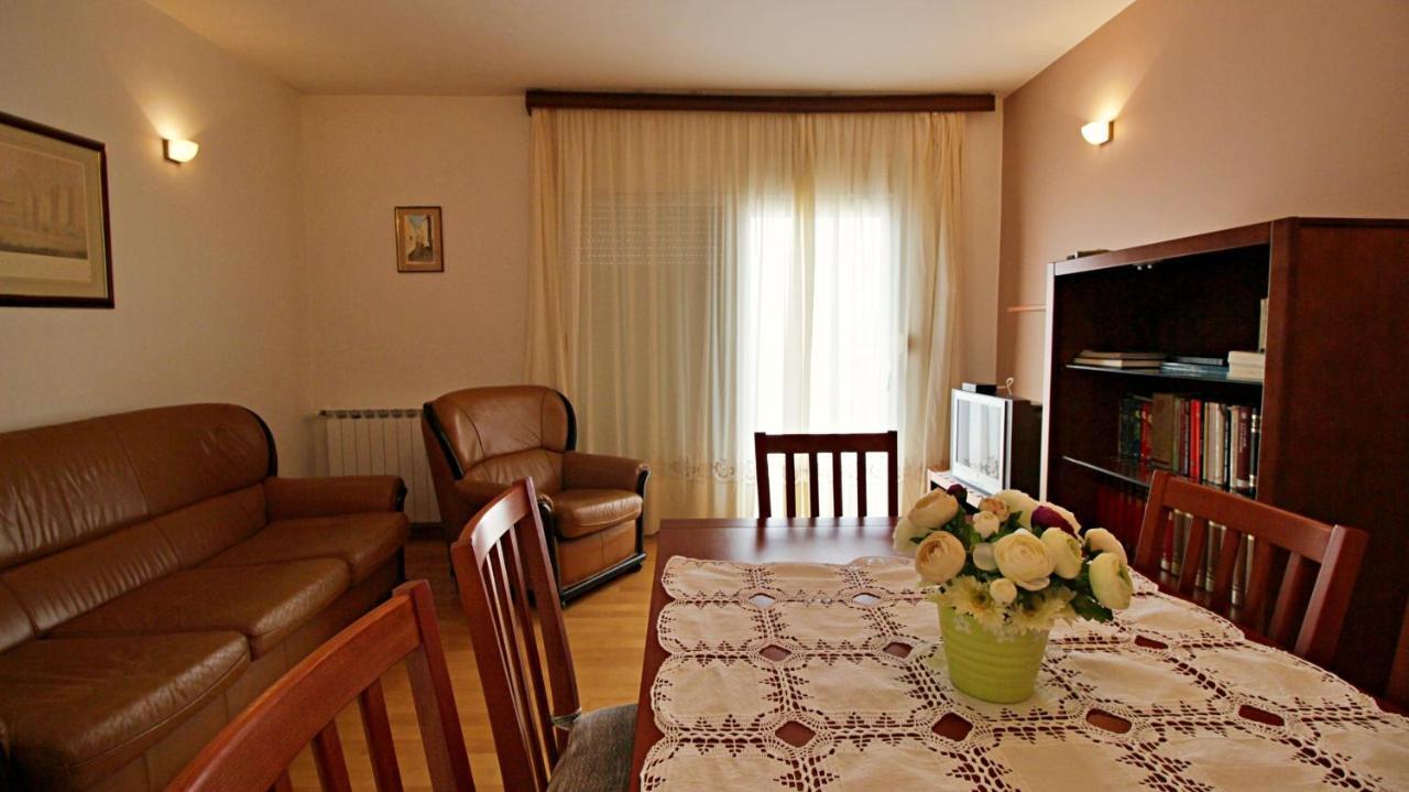 Apartment Ora Omiš Exteriör bild