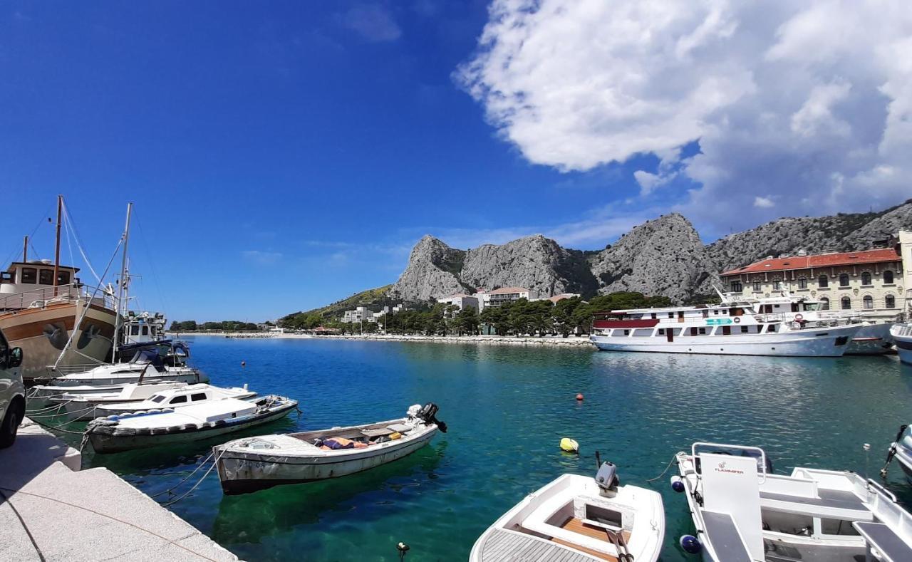 Apartment Ora Omiš Exteriör bild